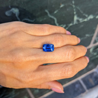 7.04 Ct. Blue Sapphire from Ceylon (Sri Lanka) Life Style