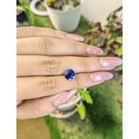 2.81 Ct. Blue Sapphire from Ceylon (Sri Lanka) Life Style