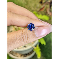 2.81 Ct. Blue Sapphire from Ceylon (Sri Lanka) Life Style