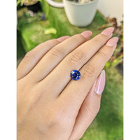 2.81 Ct. Blue Sapphire from Ceylon (Sri Lanka) Life Style
