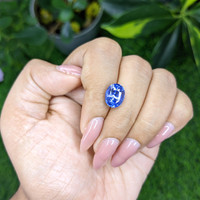 5.09 Ct. Blue Sapphire from Ceylon (Sri Lanka) Life Style