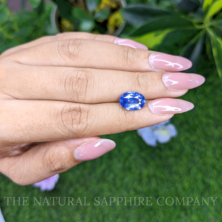 4.01 Ct. Blue Sapphire from Ceylon (Sri Lanka)