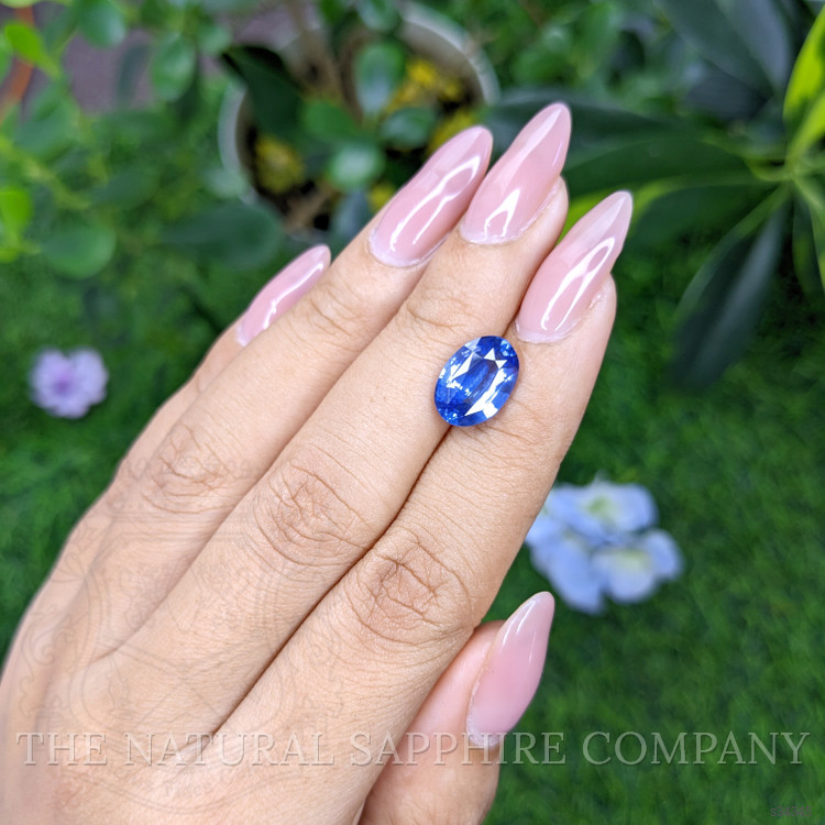 4.01 Ct. Blue Sapphire from Ceylon (Sri Lanka)