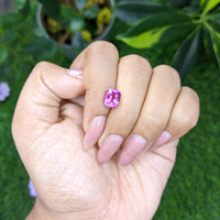 3.01 Ct. Purplish Pink Sapphire from Madagascar Life Style