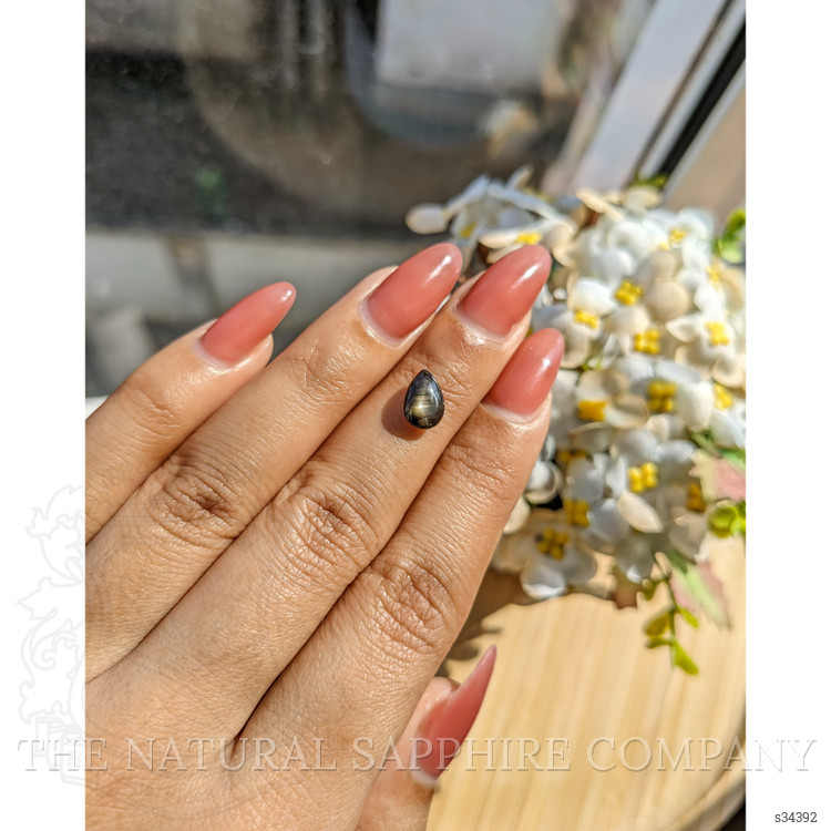 1.80 Ct. Black Star Sapphire from Ceylon (Sri Lanka)