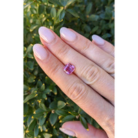 3.08 Ct. Pink Sapphire from Ceylon (Sri Lanka) Life Style