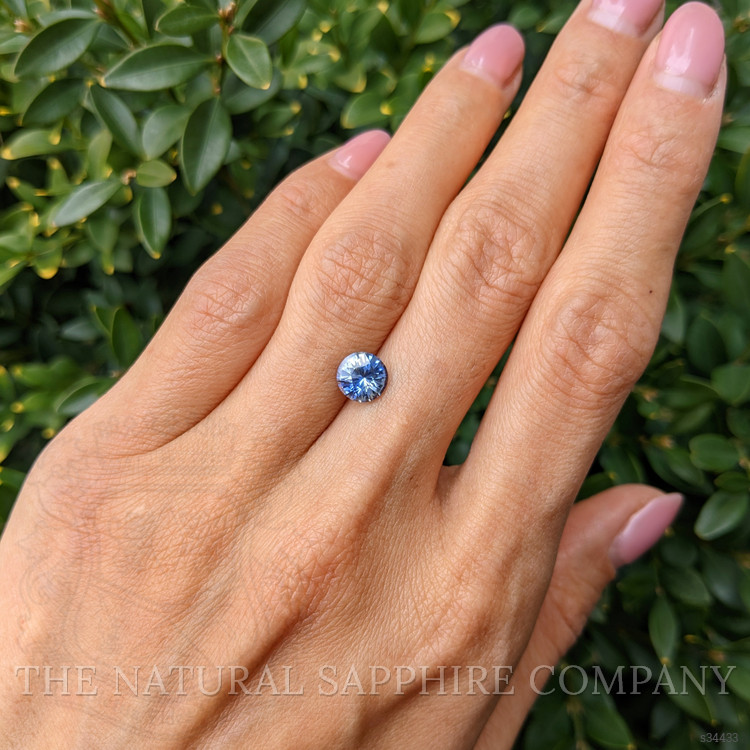 1.57 Ct. Bi Color Sapphire from Ceylon (Sri Lanka)