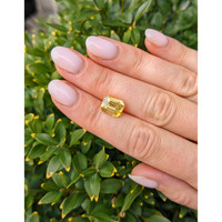 4.09 Ct. Yellow Sapphire from Ceylon (Sri Lanka) Life Style