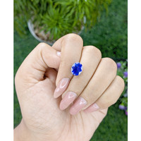 3.80 Ct. Blue Sapphire from Ceylon (Sri Lanka) Life Style