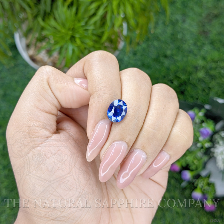 4.01 Ct. Blue Sapphire from Ceylon (Sri Lanka)