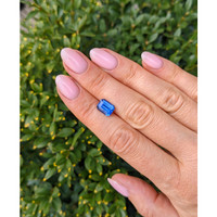 2.69 Ct. Blue Sapphire from Ceylon (Sri Lanka) Life Style