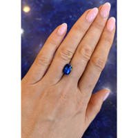 3.60 Ct. Blue Sapphire from Ceylon (Sri Lanka) Life Style
