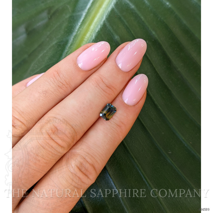 1.24 Ct. Bi Color Sapphire from Ceylon (Sri Lanka)