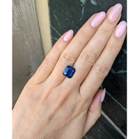6.13 Ct. Blue Sapphire from Ceylon (Sri Lanka) Life Style