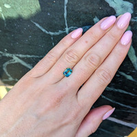 2.04 Ct. Yellowish Green Sapphire from Ceylon (Sri Lanka) Life Style