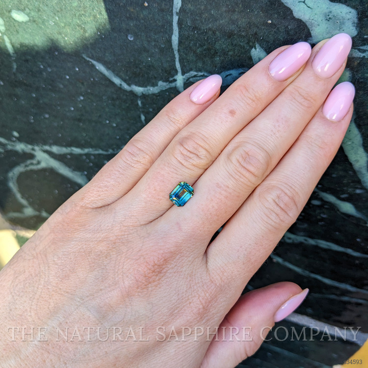 2.04 Ct. Yellowish Green Sapphire from Ceylon (Sri Lanka)