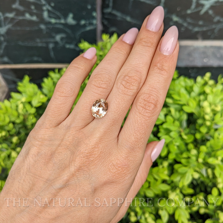 5.13 Ct. Padparadscha Sapphire from Ceylon (Sri Lanka)