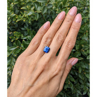 4.62 Ct. Blue Sapphire from Ceylon (Sri Lanka) Life Style