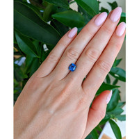 2.16 Ct. Blue Sapphire from Ceylon (Sri Lanka) Life Style