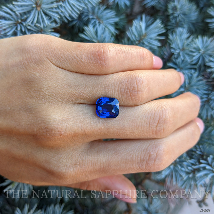 5.52 Ct. Blue Sapphire from Ceylon (Sri Lanka)