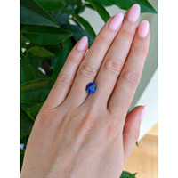 3.00 Ct. Blue Sapphire from Ceylon (Sri Lanka) Life Style