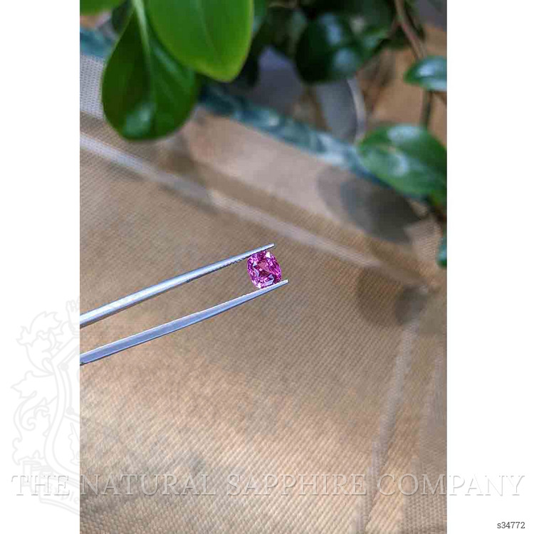 2.62 Ct. Pink Sapphire from Ceylon (Sri Lanka)