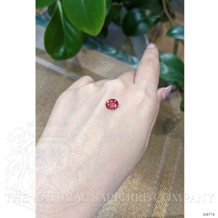 1.57 Ct. Padparadscha Sapphire from Ceylon (Sri Lanka)