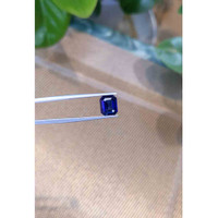 3.02 Ct. Blue Sapphire from Ceylon (Sri Lanka) Life Style