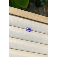 1.14 Ct. Bi Color Sapphire from Ceylon (Sri Lanka) Life Style