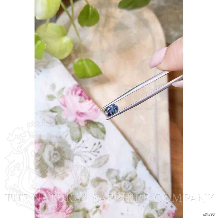 1.59 Ct. Bi Color Sapphire from Ceylon (Sri Lanka)