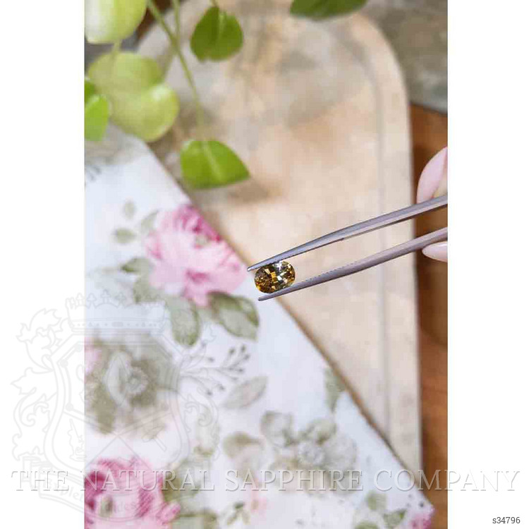 1.44 Ct. Bi Color Sapphire from Ceylon (Sri Lanka)