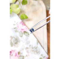 1.07 Ct. Bi Color / Parti Sapphire from Ceylon (Sri Lanka) Life Style