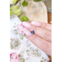 1.51 Ct. Bi Color / Parti Sapphire from Ceylon (Sri Lanka) Life Style