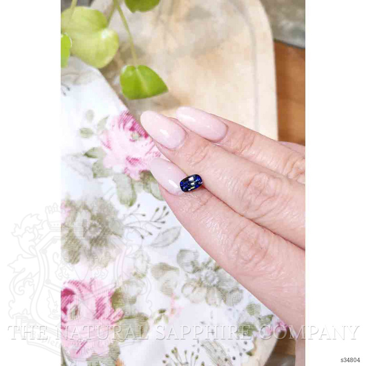 1.51 Ct. Bi Color Sapphire from Ceylon (Sri Lanka)