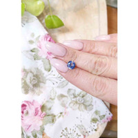 1.83 Ct. Bi Color Sapphire from Ceylon (Sri Lanka) Life Style