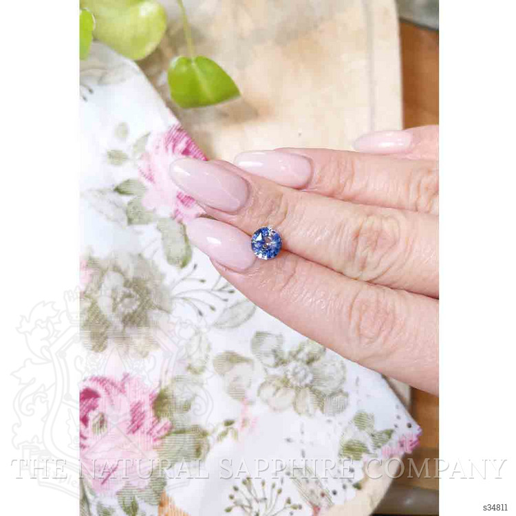 1.83 Ct. Bi Color Sapphire from Ceylon (Sri Lanka)