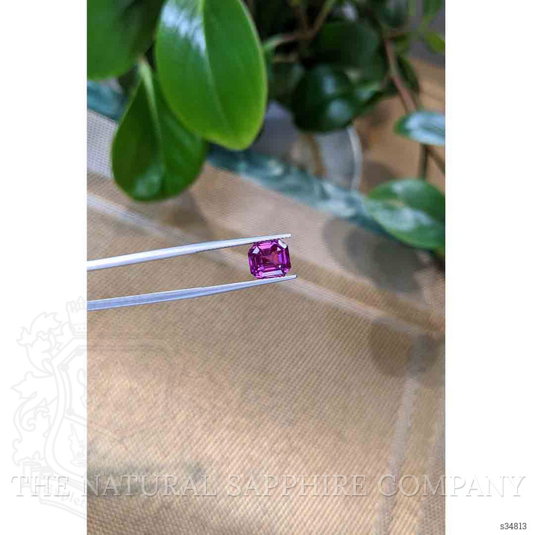 4.05 Ct. Purplish Pink Sapphire from Ceylon (Sri Lanka)