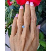 1.01 Ct. Blue Sapphire from Ceylon (Sri Lanka) Life Style