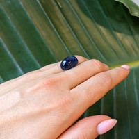 20.90 Ct. Blue Cabochon Sapphire from Ceylon (Sri Lanka) Life Style