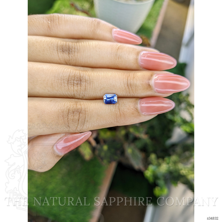 1.11 Ct. Bi Color Sapphire from Ceylon (Sri Lanka)
