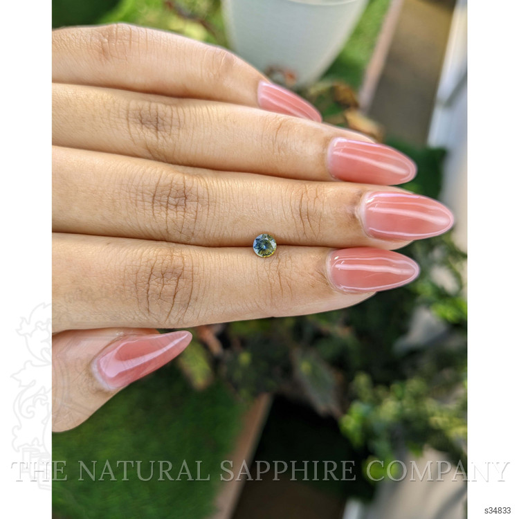 0.46 Ct. Bi Color Sapphire from Ceylon (Sri Lanka)