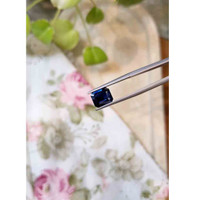 2.43 Ct. Blue Sapphire from Australia Life Style