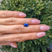 2.52 Ct. Blue Sapphire from Madagascar Life Style