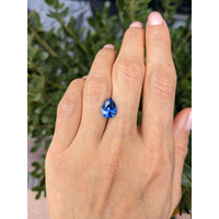 3.29 Ct. Blue Sapphire from Ceylon (Sri Lanka) Life Style