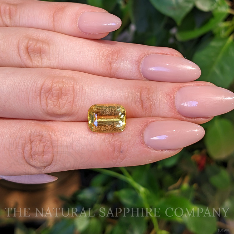 9.02 Ct. Yellow Sapphire from Ceylon (Sri Lanka)