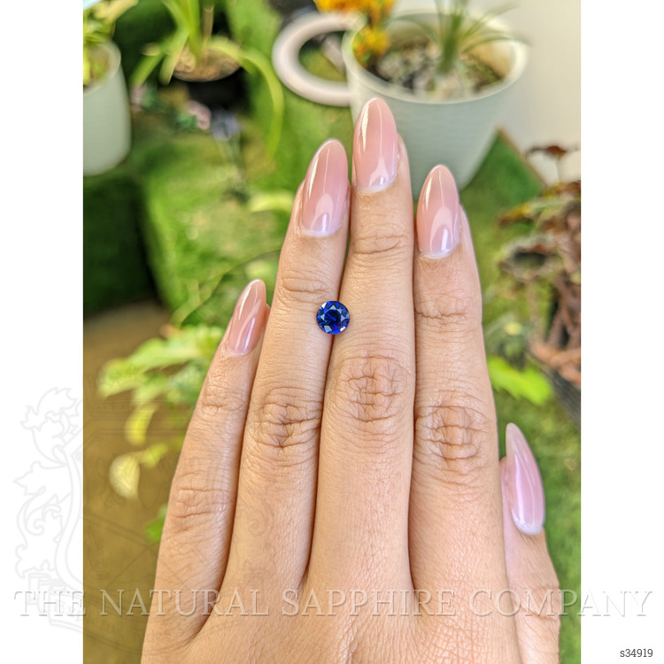 1.11 Ct. Blue Sapphire from Ceylon (Sri Lanka)