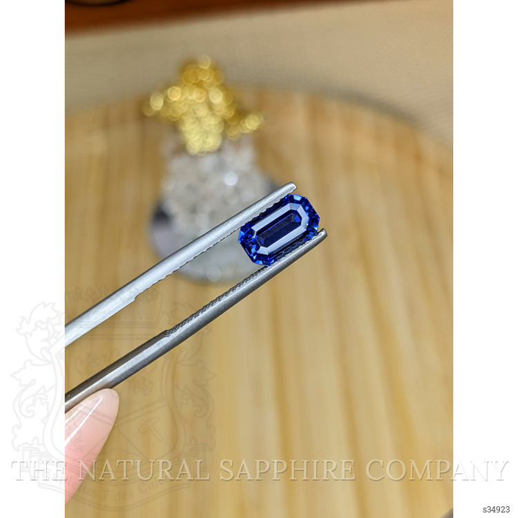 2.57 Ct. Blue Sapphire from Ceylon (Sri Lanka)