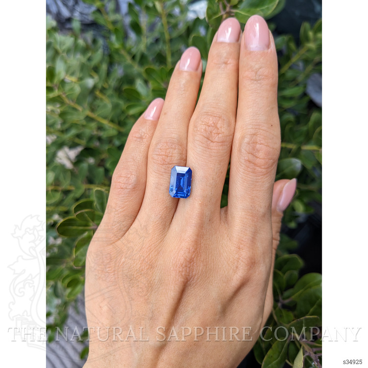 6.23 Ct. Blue Sapphire from Ceylon (Sri Lanka)