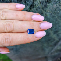 2.23 Ct. Blue Sapphire from Ceylon (Sri Lanka) Life Style