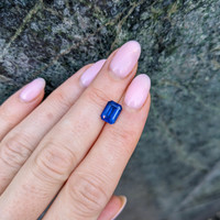 2.23 Ct. Blue Sapphire from Ceylon (Sri Lanka) Life Style